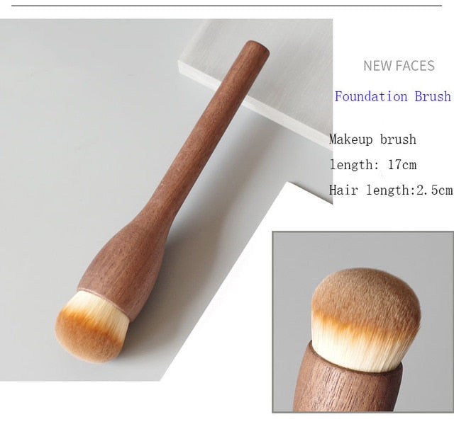 Wood Handle Makeup Brush
